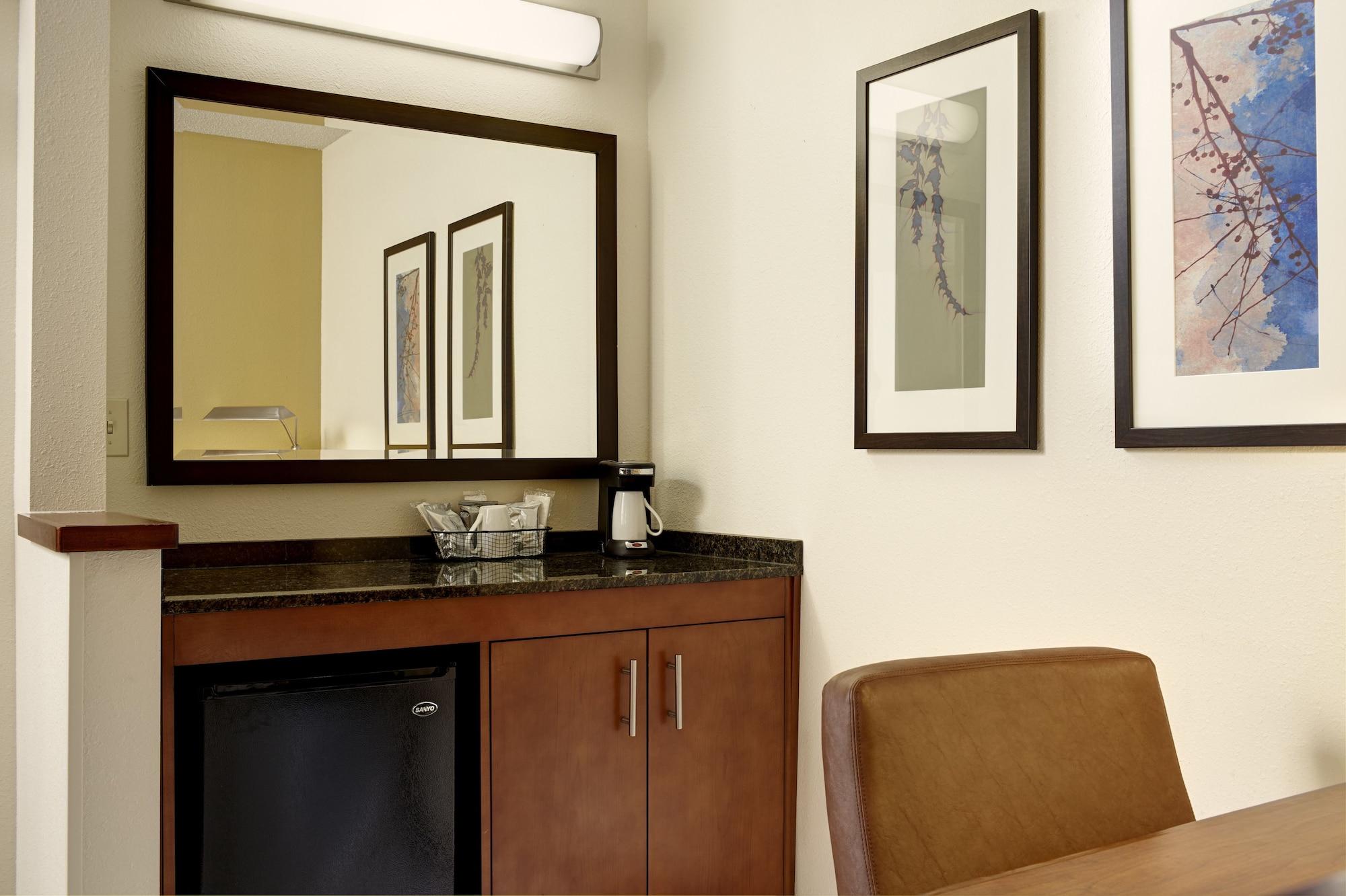 Hyatt Place Kansas City/Overland Park/Convention Center מראה חיצוני תמונה