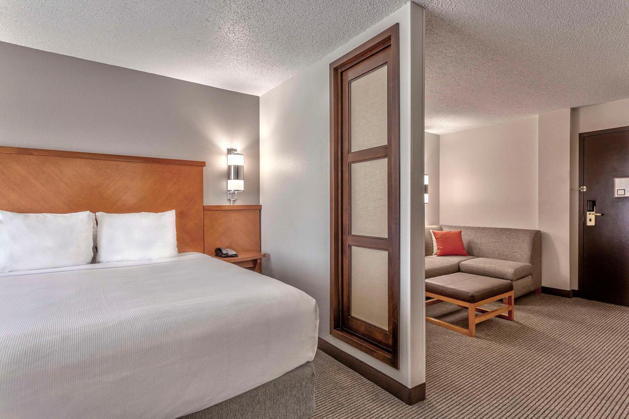 Hyatt Place Kansas City/Overland Park/Convention Center מראה חיצוני תמונה