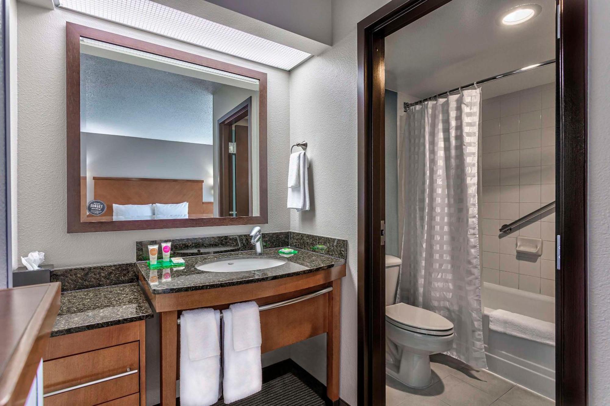 Hyatt Place Kansas City/Overland Park/Convention Center מראה חיצוני תמונה